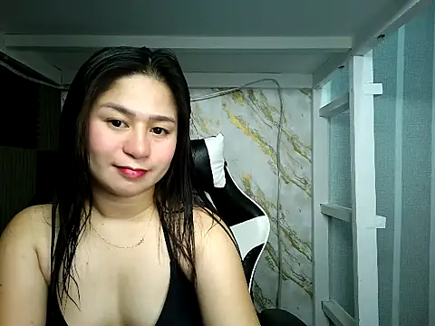 Snapshot of Mia_2022 chatting on September 25, 6:12 am Mia 2022 online show from September 25, 6:12 am
