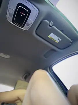 Kalli Fornia online show from September 12, 8:45 am