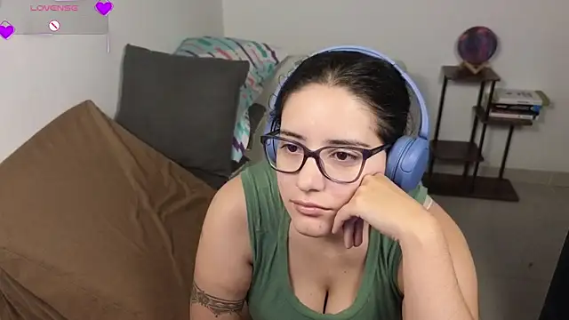 blue  moon  online show from February 23, 6:57 am