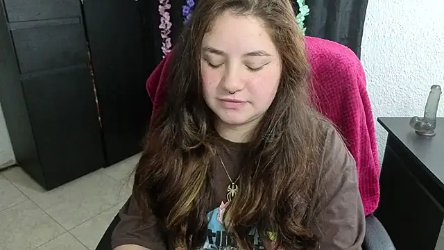 Snapshot of ann_bronw chatting on September 16, 1:46 am ann bronw online show from September 16, 1:46 am