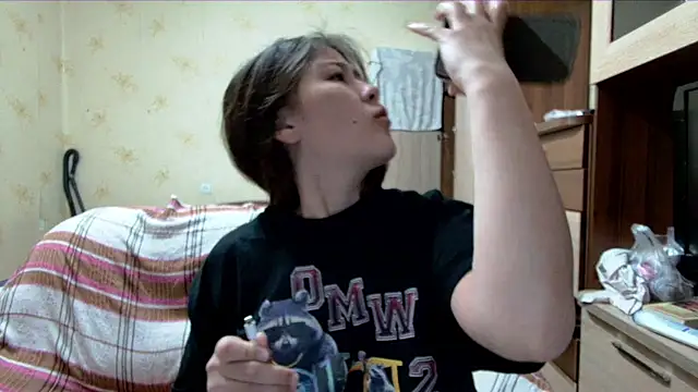 Riz girl online show from April 9, 1:05 pm