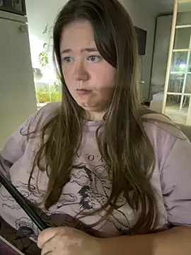 remirann  online show from October 5, 5:40 pm