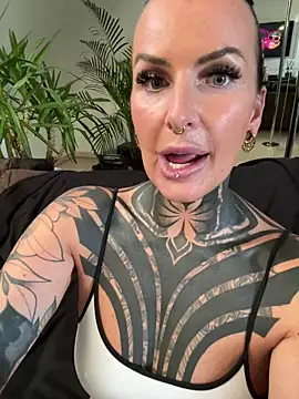InkedBiitch online show from May 28, 6:28 pm