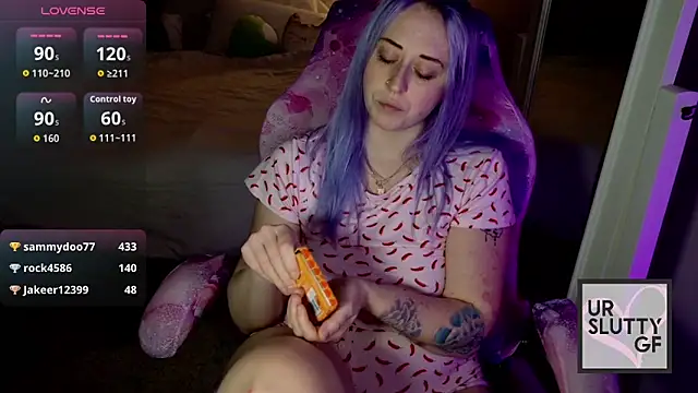 ursluttygf online show from March 8, 2:04 am