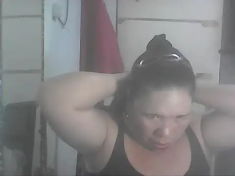 Snapshot of hotwet_mama4uxx chatting on September 21, 6:01 am hotwet mama4uxx online show from September 21, 6:01 am