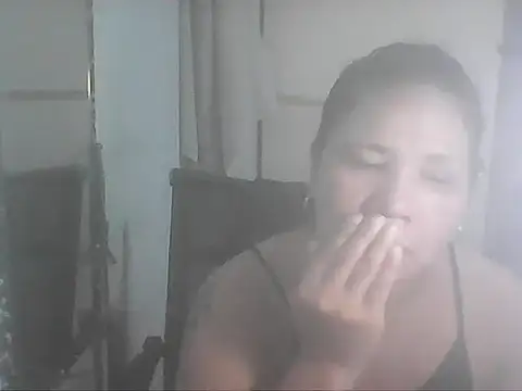 Snapshot of hotwet_mama4uxx chatting on October 1, 12:10 pm hotwet mama4uxx online show from October 1, 12:10 pm