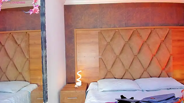 Rianamanson online show from October 16, 10:45 pm