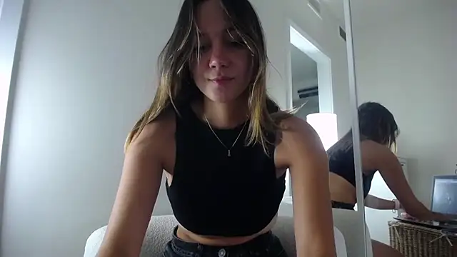 KaylaHosk online show from February 10, 6:11 pm