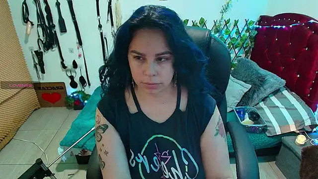 elektra 32 online show from November 23, 7:48 pm