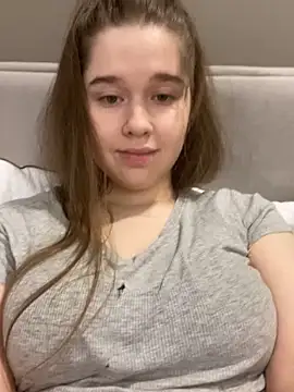 HornyGirlH online show from November 29, 2:37 am