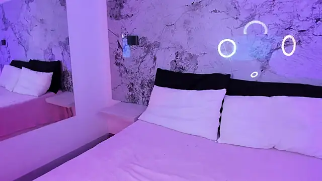 AMMY-CAMM online show from December 18, 8:46 pm