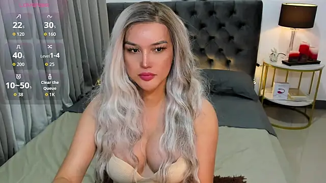 MsMonicaElegant online show from December 16, 6:19 am