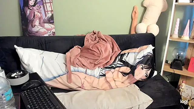 lilly sweett online show from February 8, 11:07 pm