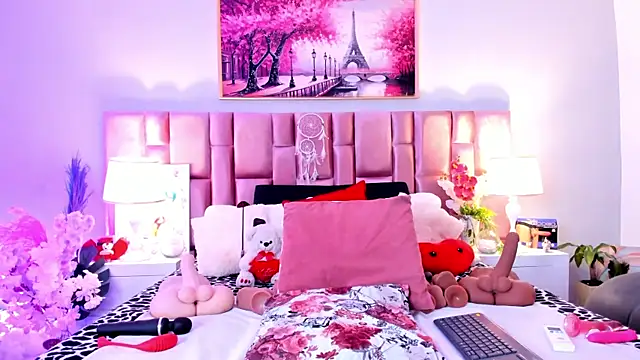 Anaa Bellaa online show from November 17, 1:01 pm