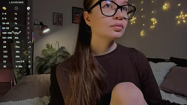 Virtual Girll online show from March 17, 7:01 am