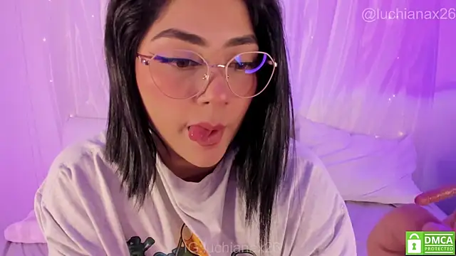 lucy26  online show from January 7, 3:43 am