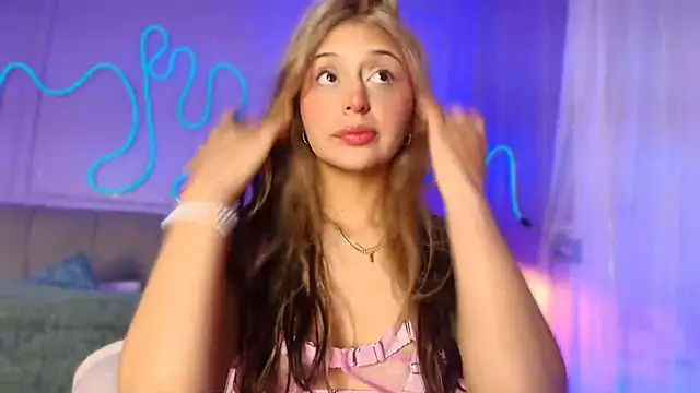 Sofly s online show from April 10, 11:49 am