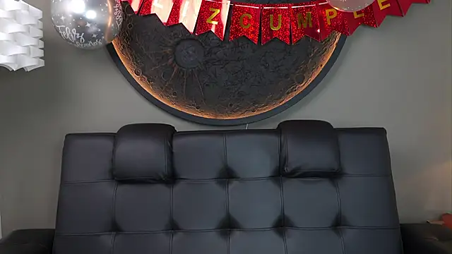 miss vaiolette online show from January 6, 11:14 am