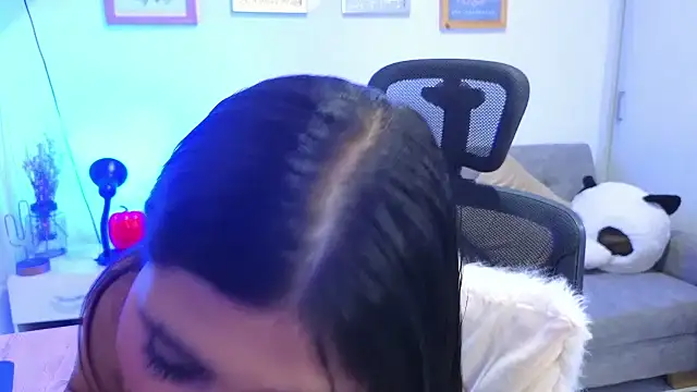 annylouis online show from November 6, 7:53 pm