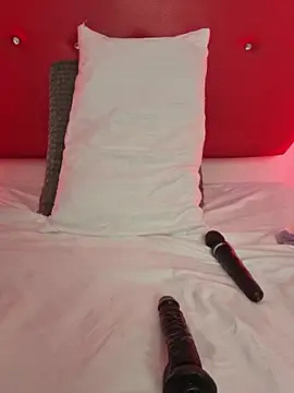 nicolette rock online show from April 1, 1:41 pm