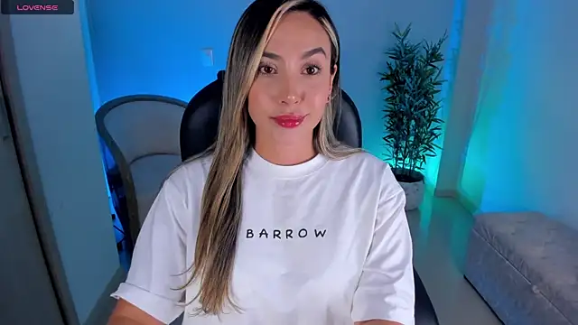 NiaBennet  online show from October 9, 1:32 am