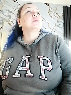 Snapshot of mollieblue69 chatting on October 17, 1:14 pm mollieblue69 online show from October 17, 1:14 pm