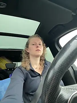 Girlnina-1995 online show from March 19, 6:51 am