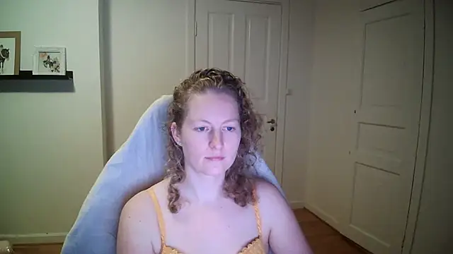 Girlnina-1995 online show from November 25, 4:09 pm