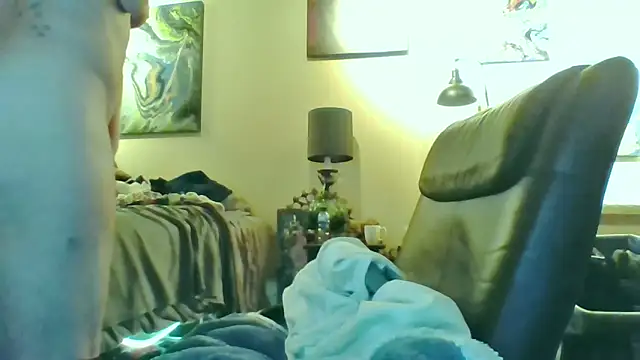 eatmeplease44 online show from November 4, 4:50 am