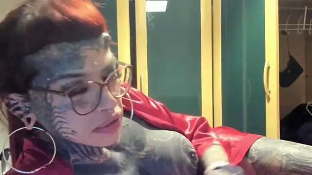 tamarapervert online show from November 21, 10:45 pm