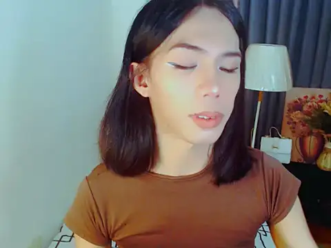 ELLIZABETHFORCUMXX online show from September 12, 9:07 am