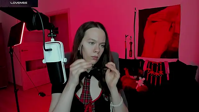 SharkyBaby online show from April 6, 4:52 pm