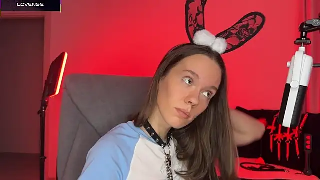 SharkyBaby online show from November 13, 3:55 pm