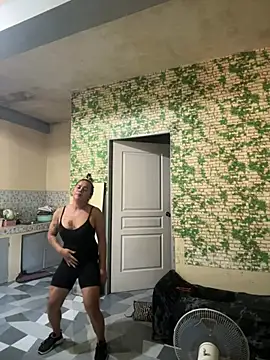 sweetyula online show from March 15, 11:29 pm