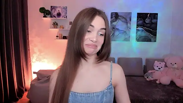 aPieceOfJoy online show from April 13, 6:14 am