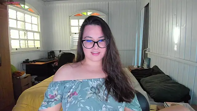 Snapshot of anna_love_hot chatting on October 8, 8:24 pm anna love hot online show from October 8, 8:24 pm