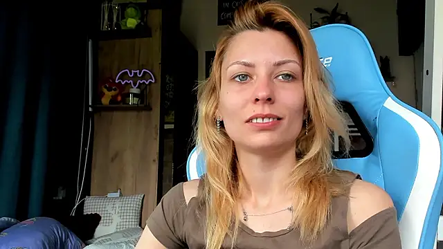 karo123421 online show from March 29, 9:08 am