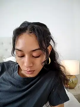 Sarakux online show from October 24, 5:31 pm