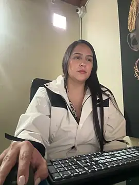 kendall 52 online show from December 18, 2:55 pm