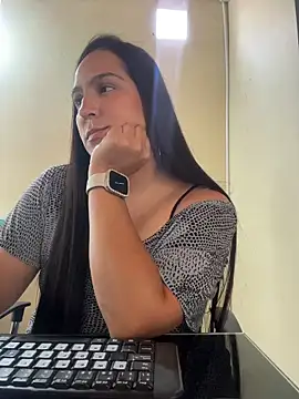 kendall 52 online show from March 30, 4:28 pm