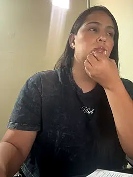 kendall 52 online show from September 18, 8:29 pm