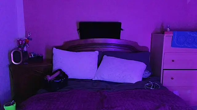 Moxxxie online show from February 14, 6:43 pm