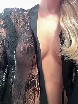 CutieEmy online show from April 10, 2:34 pm