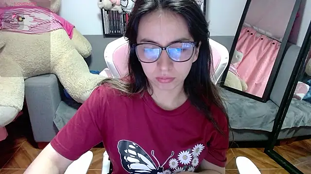 Maggie Fox3 online show from March 14, 1:06 am