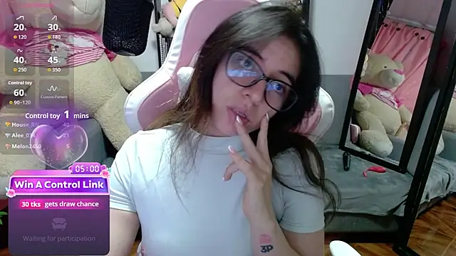 Maggie Fox3 online show from March 2, 5:08 am