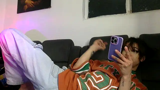 stormytt  online show from March 5, 2:18 am