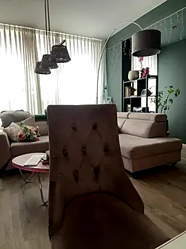 CurvyKimmy1 online show from January 7, 10:29 am