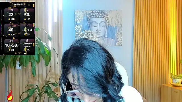 barbie scoth  online show from March 31, 11:49 pm