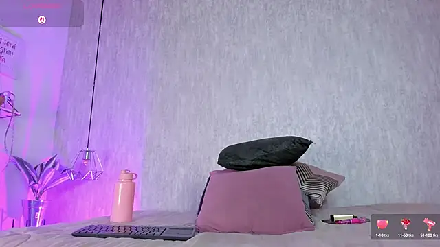 Snapshot of Eva_Zc chatting on September 18, 3:05 am Eva Zc online show from September 18, 3:05 am