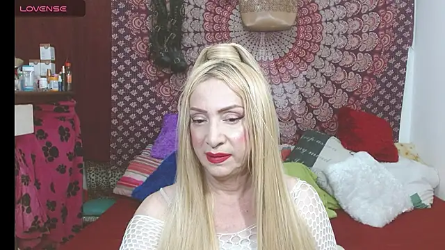 elena evans online show from October 13, 5:04 pm